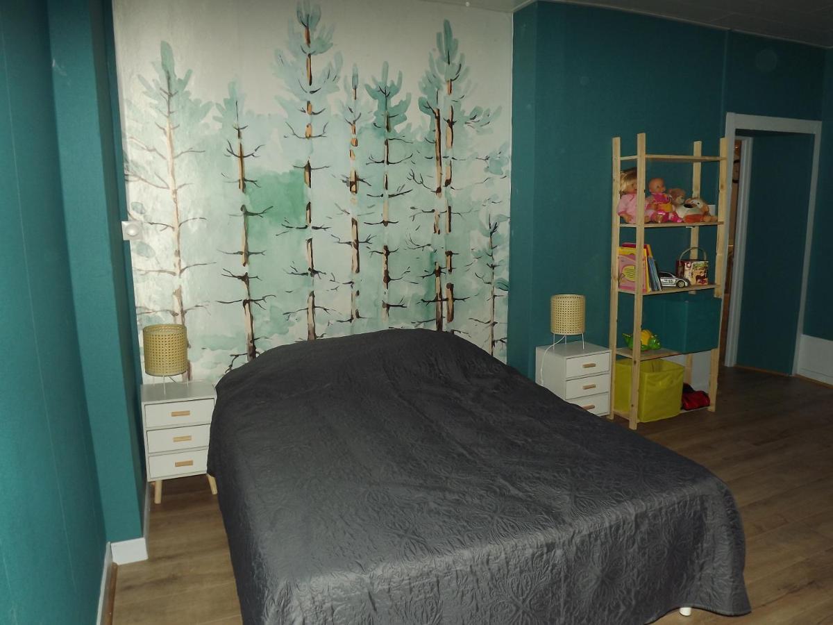 Gite La Petite Ecluse En Bord De Loue Lods Exterior photo