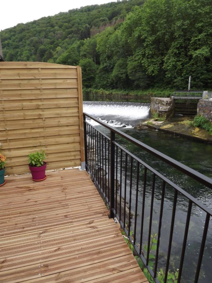 Gite La Petite Ecluse En Bord De Loue Lods Exterior photo